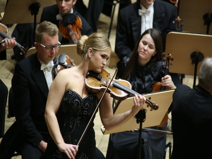 Anna Malesza i Orkiestra Filharmonii Poznańskiej