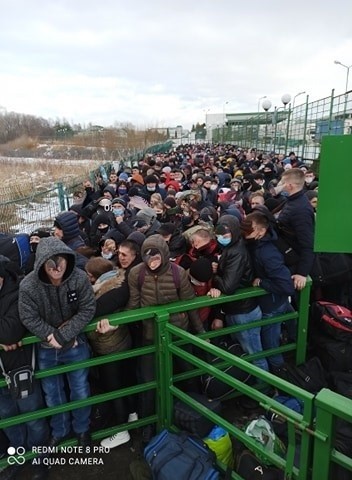 Kolejna po ukraińskiej stronie polsko-ukraińskiego przejścia...