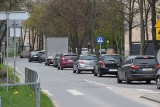 Potężne korki w Kielcach po wypadku. Duże utrudnienia w ruchu [ZDJĘCIA]