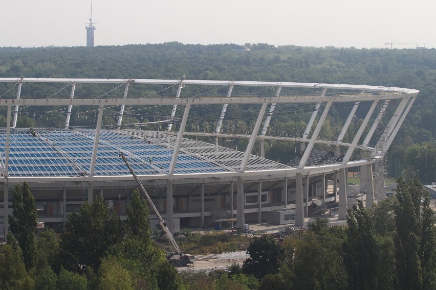 Dach nad Stadionem Śląskim powinniśmy zobaczyć jesienią, ale...