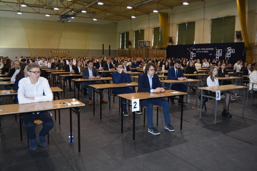 Matura 2022. W środę licealiści piszą egzamin z języka polskiego. 4.05.2022