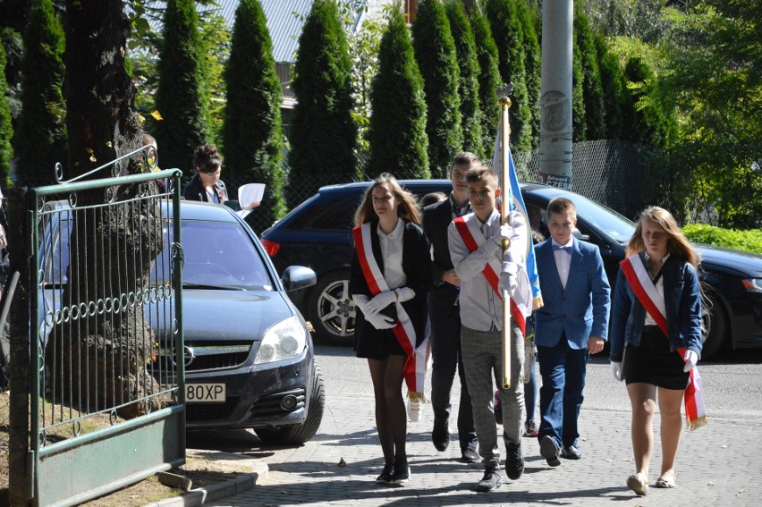 Ostrów. W szkole świętowali podwójny jubileusz