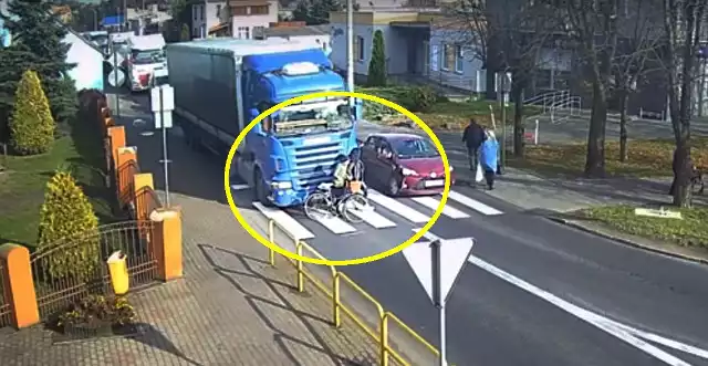 Do tego wypadku doszło na przejściu dla pieszych w Strzelnie.