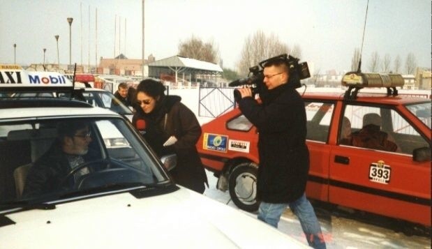 Jacek Kruczkowski 5 lat temu był operatorem w TVP Opole. Z Martą Bobowską kręcił materiał o opolskich taksówkarzach.