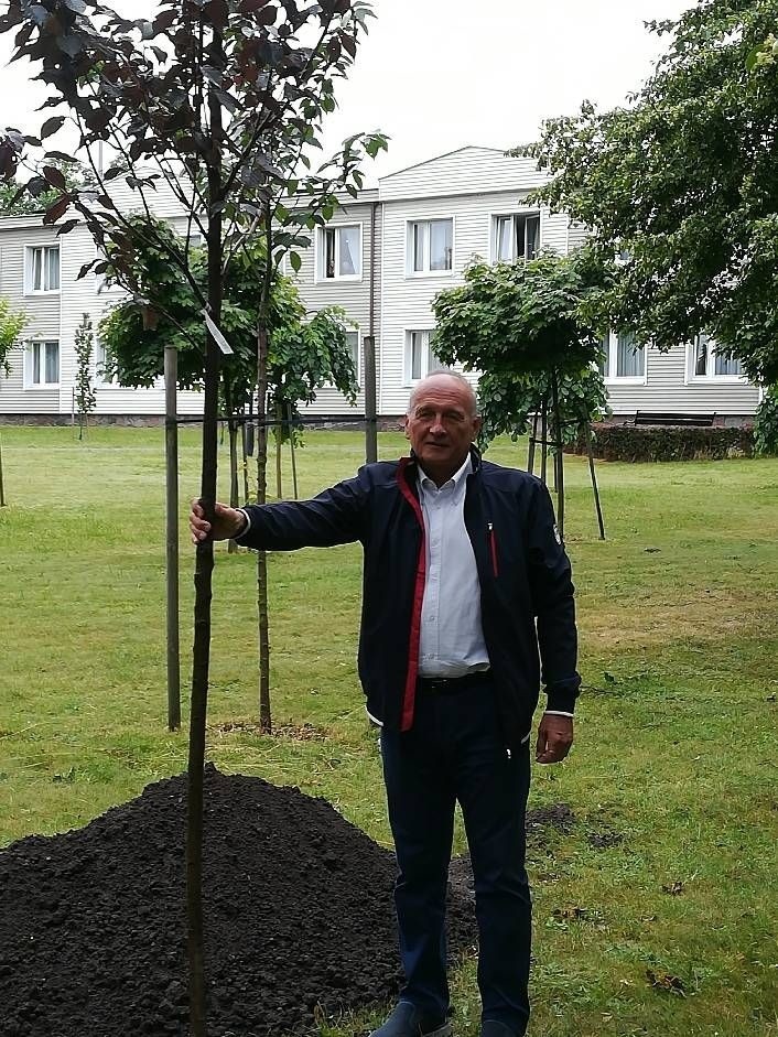 Zbigniew Pacelt z Ostrowca Świętokrzyskiego w Alei Gwiazd Cetniewo. W niedzielę odsłonił swoją gwiazdę [ZDJĘCIA]