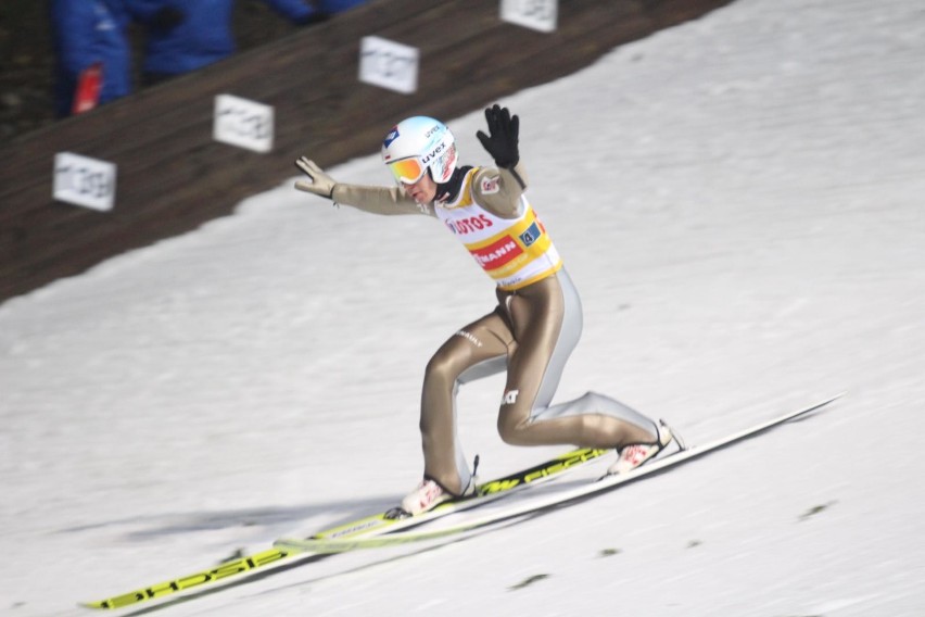 Skoki narciarskie: Kwalifikacje w Innsbrucku TRANSMISJA NA...