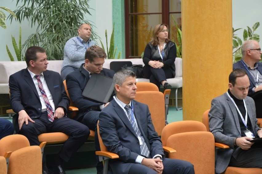 II Samorządowe Forum Energetyczne w Skarżysku - Kamiennej. Przyjechali samorządowcy z północy województwa. Zobaczcie zdjęcia
