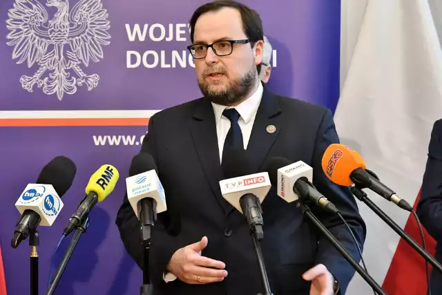 Po zakończeniu Narady Odrzańskiej w Dolnośląskim Urzędzie Wojewódzkim odbyła się konferencja prasowa.