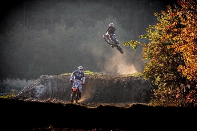 Na torze motocrossowym  w Nowej Dębie rozegrane zostaną niezwykle atrakcyjne zawody.