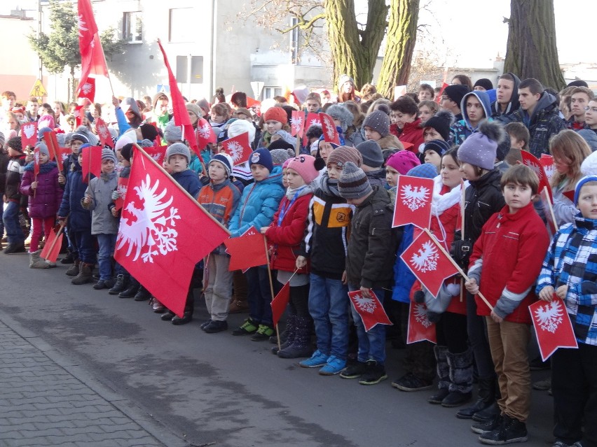 Dopiewo: Żywa flaga na rocznicę Powstania Wielkopolskiego