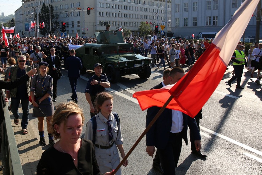 Pogrzeb "Inki" i "Zagończyka" w Gdańsku. Działacze KOD...