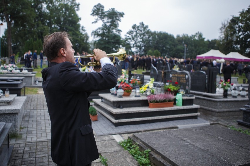 Rodzina i kibice pożegnali Krystiana Popielę [ZDJĘCIA]