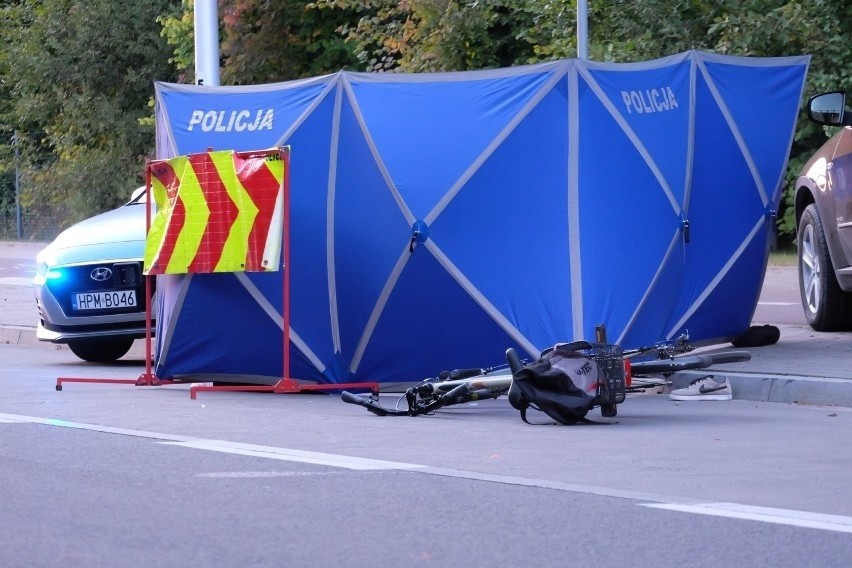 Białystok. Śmiertelne potrącenie rowerzysty na przejeździe przy ul. Maczka. Kierująca BMW 45-latka skazana