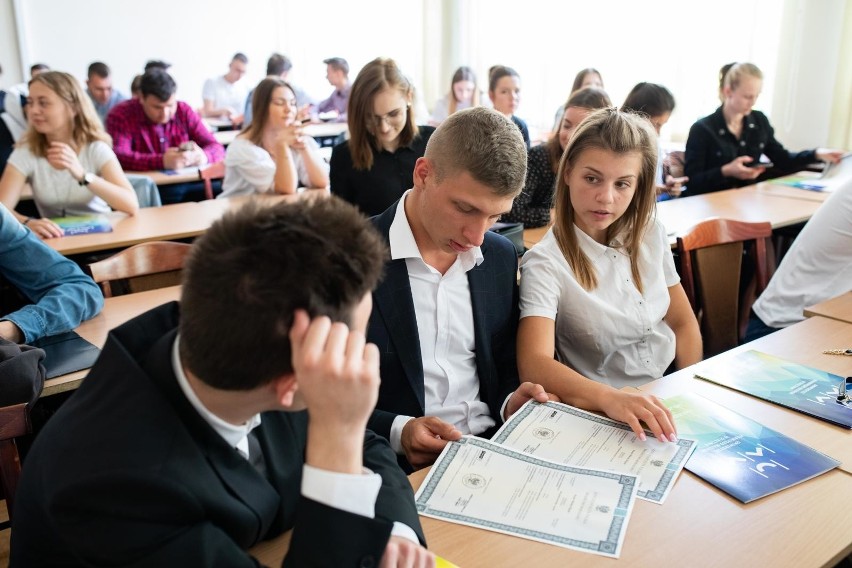 Dziś (4 lipca) uczniowie poznali wyniki tegorocznej matury....