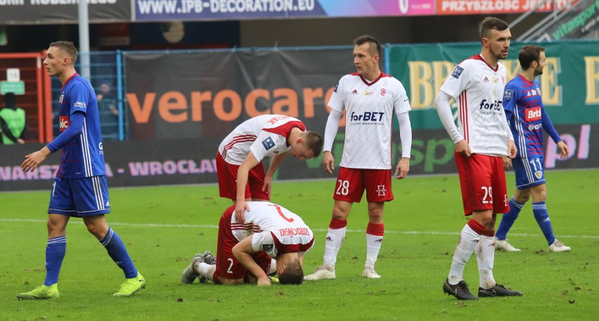 Piast - ŁKS. Pechowa porażka ŁKS z mistrzem. ŁKS prowadził 1:0, ale przegrał 1:2 [ZDJĘCIA]