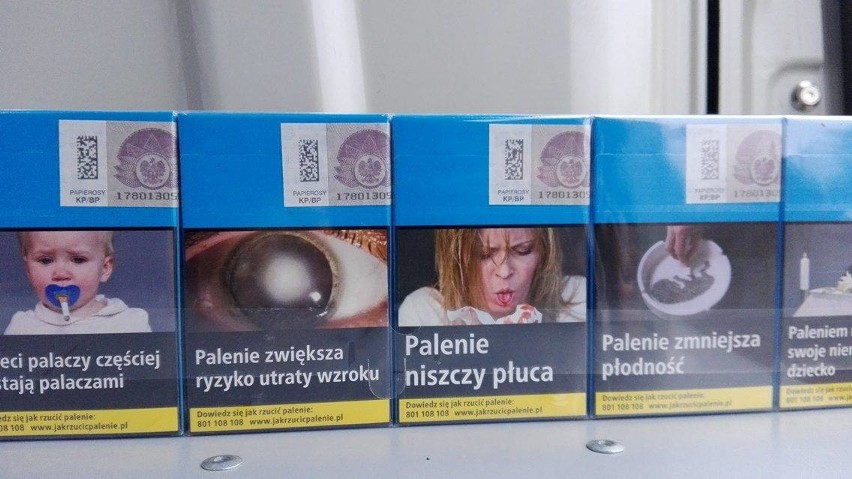 W niektórych sklepach pojawiają się już paczki papierosów w...