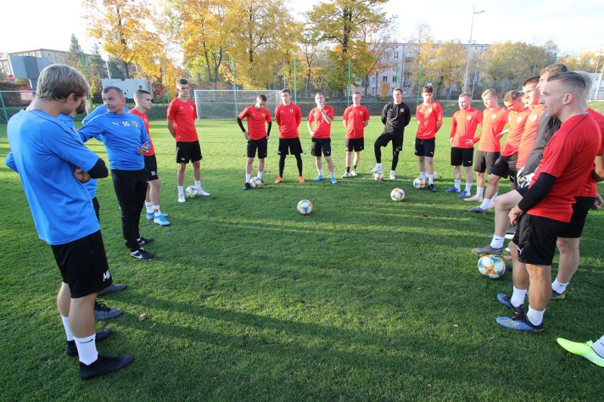 Piłkarze Korony Kielce przygotowują się do rewanżu z Realem Saragossa. Trener Grzesik o drużynie i o tym, kto jest liderem [WIDEO, ZDJĘCIA]