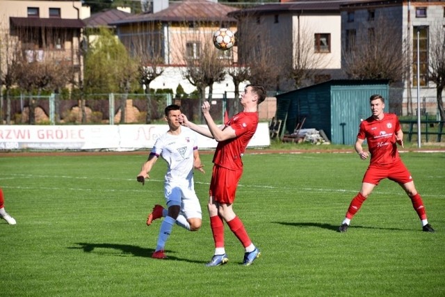 3.ligowe derby w Białobrzegach, Pilica grała z Bronią Radom. Więcej zdjęć z tego meczu i innych w tej kolejce na kolejnych slajdach