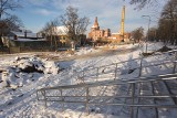 Budowa ronda na ulicy Kaszubskiej paraliżuje ruch w Słupsku, ale na placu budowy robotników brak