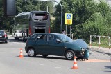 Wypadek w Wodzisławiu. Pijany kierowca z Ukrainy uderzył w autobus ZDJĘCIA