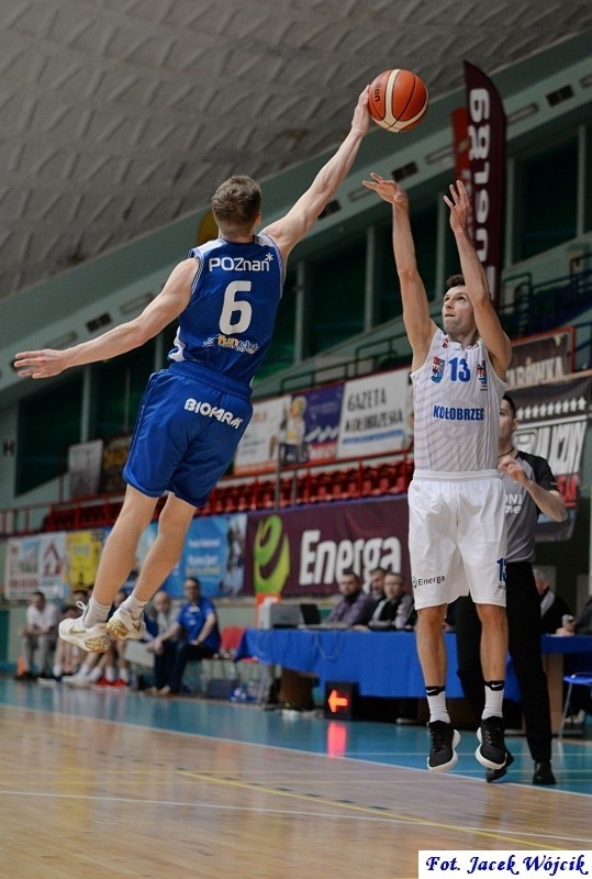 I liga: Energa Kotwica Kołobrzeg - Biofarm Basket Poznań 71:86 [ZDJĘCIA]