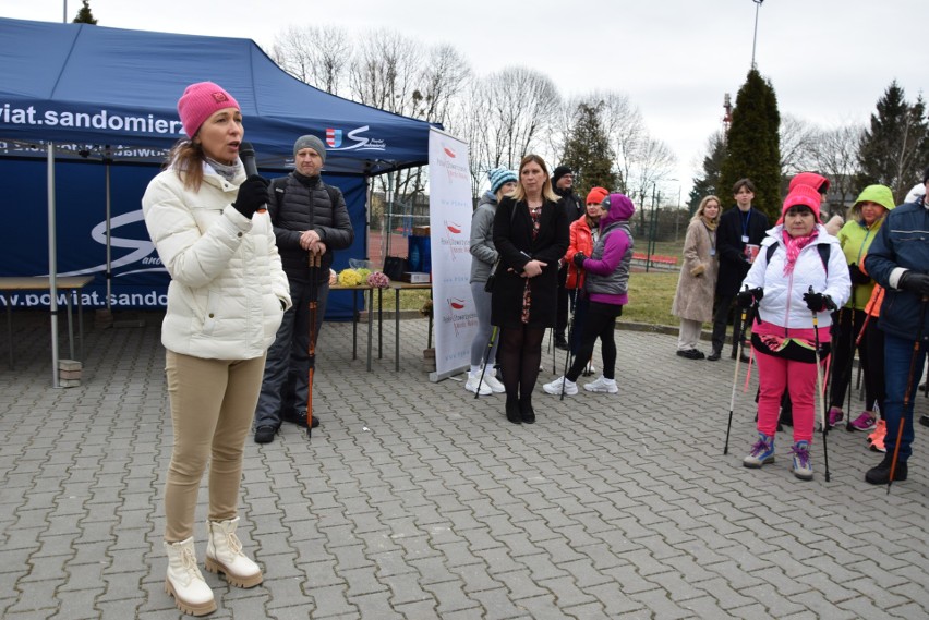 Wyjątkowy Dzień Kobiet na Sportowo w Sandomierzu z dedykacją dla chorej Aldony Świątek z Wilczyc. Piękna inicjatywa. ZDJĘCIA, 
