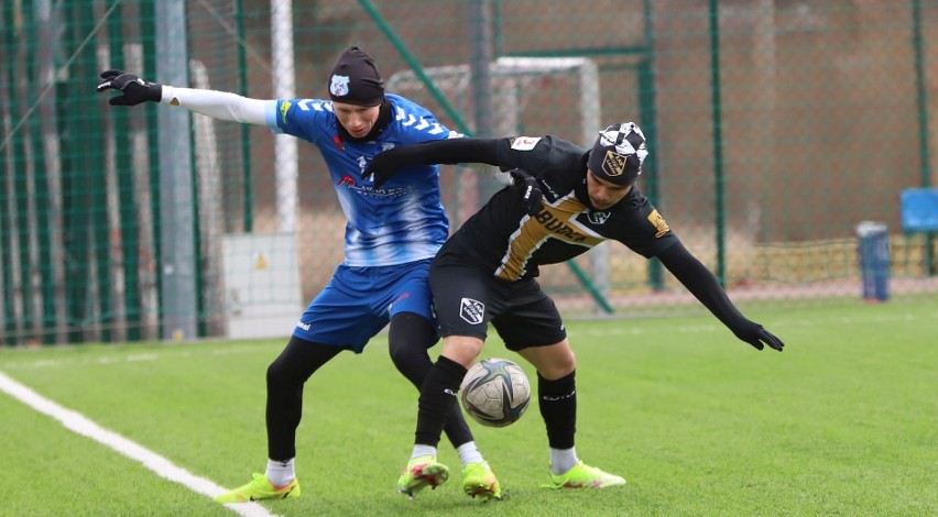 ŁKS Probudex Łagów zremisował w sparingu z Moravią Anna-Bud Morawica 1:1. Było kilku testowanych zawodników. Zobacz zdjęcia