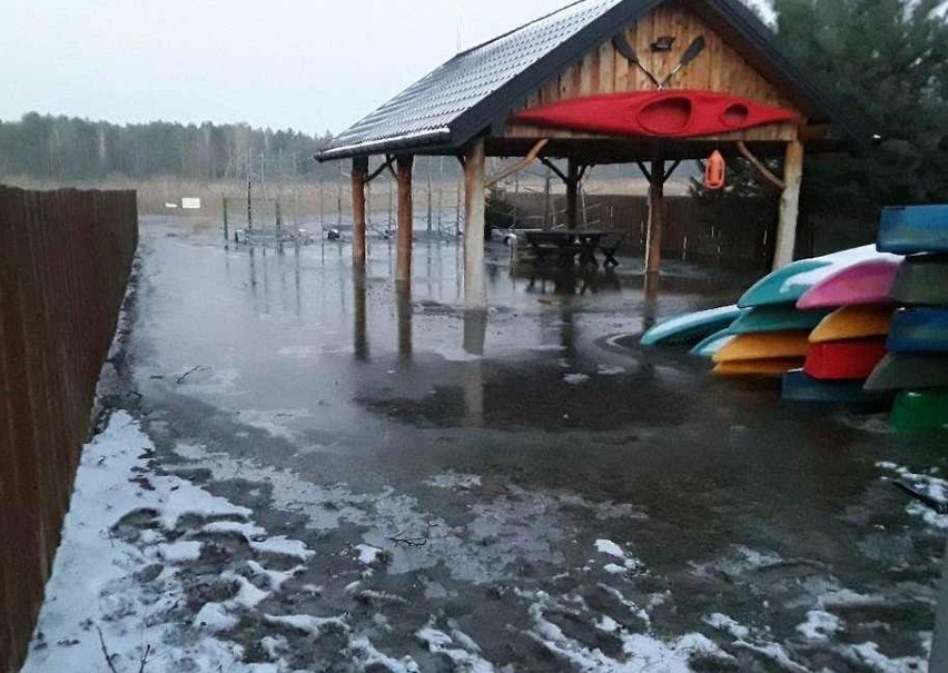 Alarm powodziowy w Sulejowe w Łódzkiem