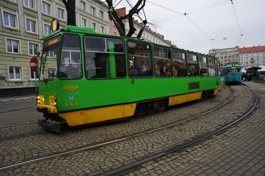 09.03.2017 poznan ww plac wielkopolski tory tramwajowe...