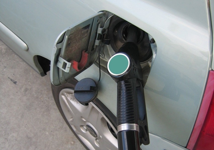 W skali tygodnia hurtowe ceny benzyn spadły o blisko 4...