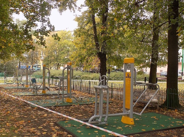 Siłownia zewnętrzna wzbogaci ofertę rekreacyjną parku. Działa tam już tam boisko do streetballa, skatepark i plac zabaw