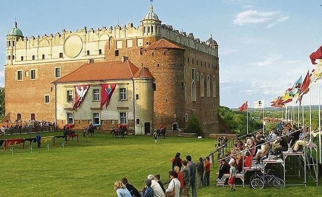 Gotycko-renesansowy zamek w Golubiu-Dobrzyniu, gdzie można nocą podobno spotkać ducha Anny Wazówny.