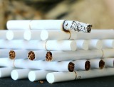 Handlowali nielegalnymi papierosami w Wielkopolsce. Rozbito grupę przestępczą 