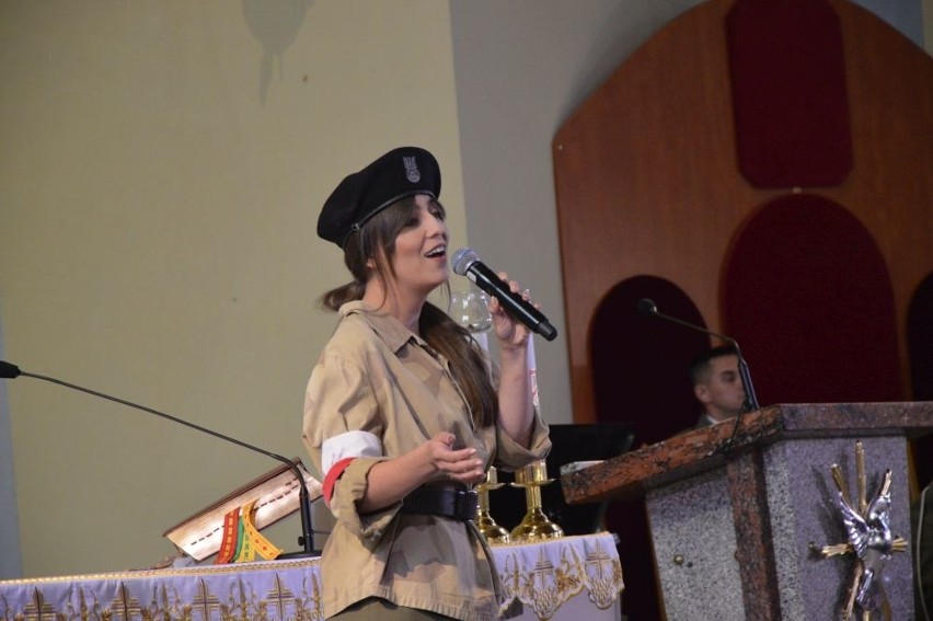 Ponad 50 muzyków z Reprezentacyjnego Zespołu Artystycznego Wojska Polskiego dało wspaniały koncert w kościele w Skarżysku (ZDJĘCIA)