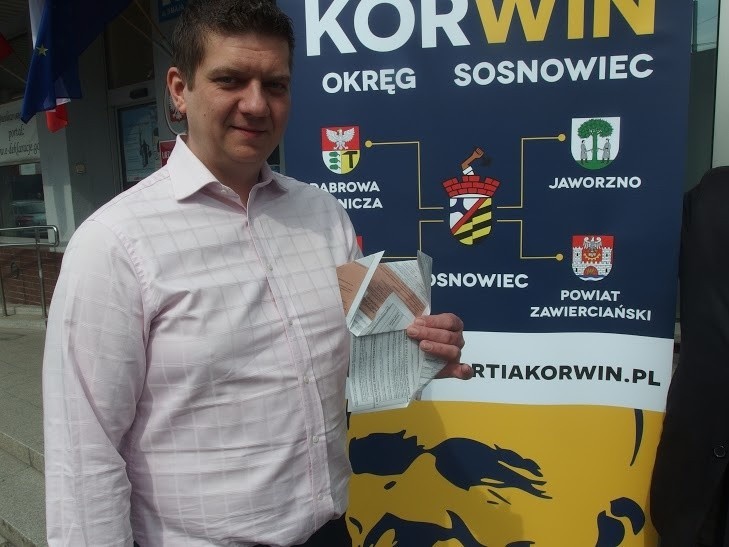 Partia KORWiN protestuje w Sosnowcu: PIT-y nadają się tylko do origami [ZDJĘCIA]