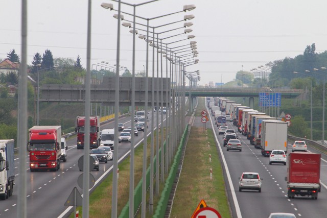 Obecnie obwodnicą Poznania przejeżdża dziennie ok. 65 tys. pojazdów.