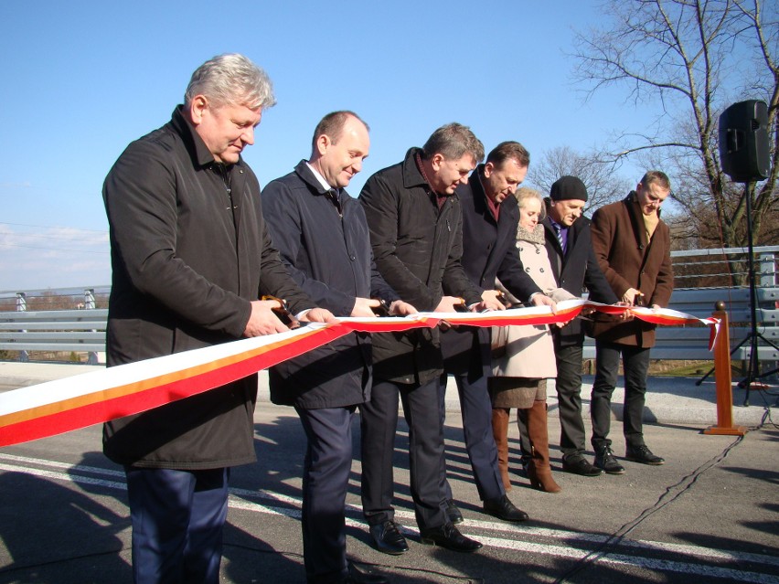 Oświęcim. Można już jeździć północną obwodnicą. Kierowcy liczą, że znikną korki w centrum miasta