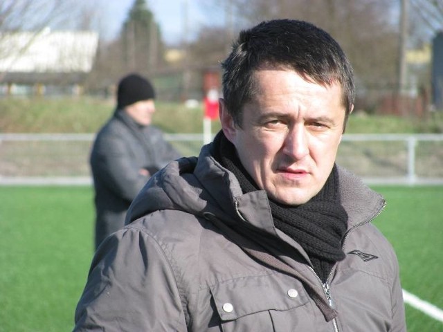 Trener Paweł Sendrowski liczy na pozostanie jego zespołu w lidze okręgowej.