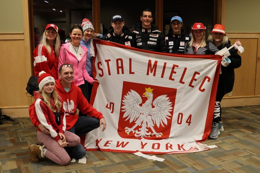 Skoki narciarskie. Reprezentanci Polski podczas Pucharu Świata w Lake Placid spotkali się z kibicami. Zobaczcie zdjęcia