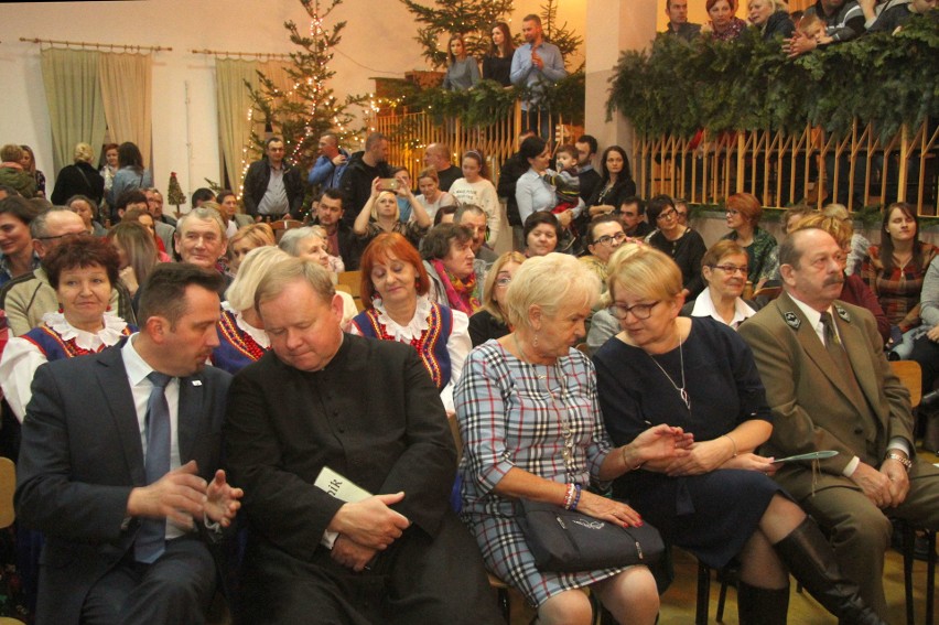 Misterium Bożonarodzeniowe, czyli Jasełka w Piaskach (ZDJĘCIA)