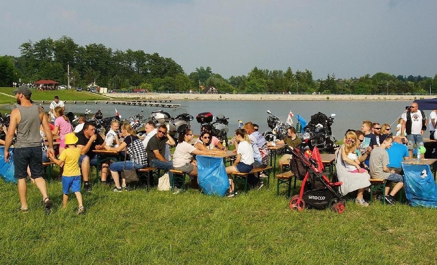 Piknik nad wodą pełen atrakcji - udana impreza w Kazimierzy Wielkiej [ZDJĘCIA]