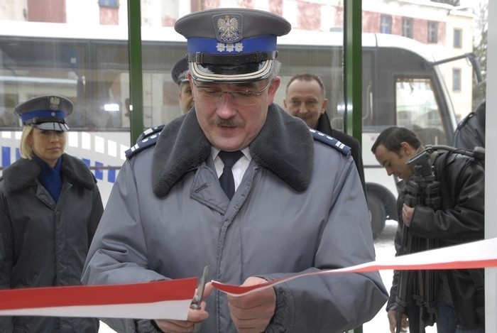 W slupskiej Szkole policji otwarto sale gimnastyczną i...