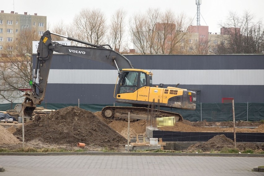 W Słupsku powstają kolejne obiekty handlowe (zdjęcia)