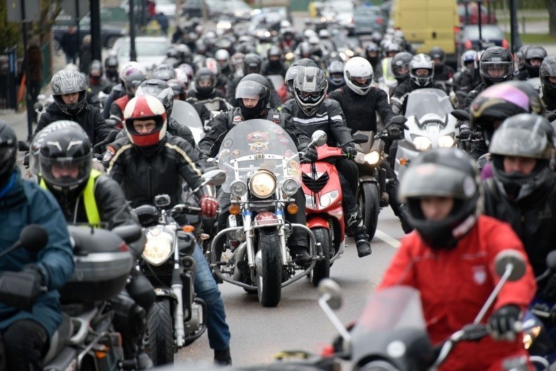 MotoSerce 2015. Motocykle przejechały przez miasto (zdjęcia, wideo)