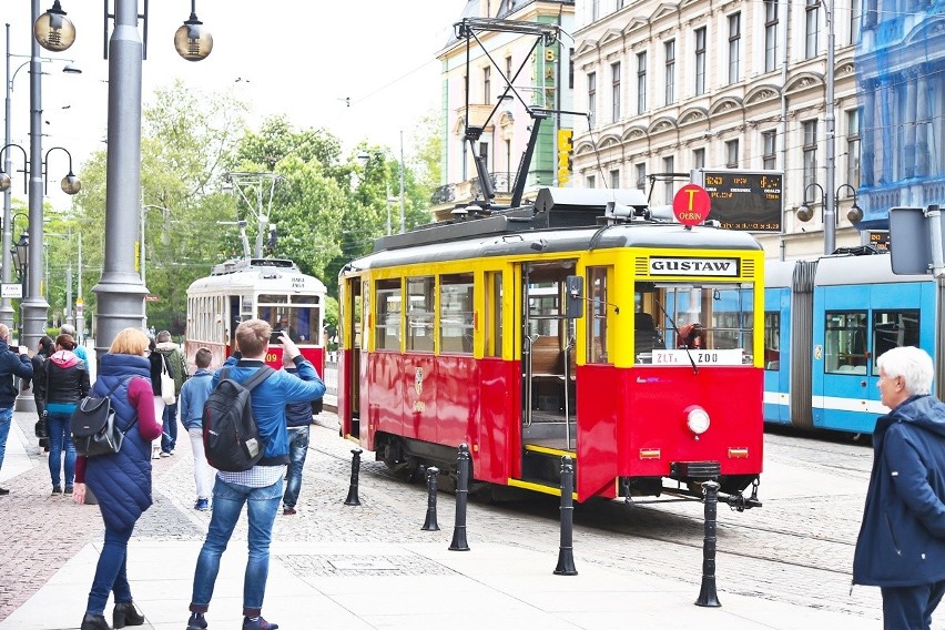 Tramwaj Gustaw znowu jeździ. Sprawdź trasę [ZDJĘCIA]