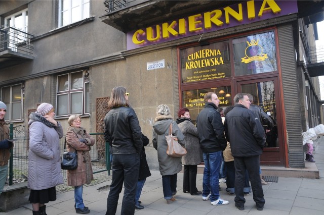 Przed popularnymi cukierniami dziś zapewne ustawią się kolejki chętnych na słodkie wypieki. Są jednak tacy, które dziś po pączki nie sięgną.