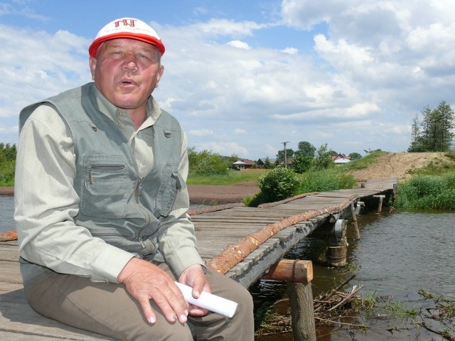 Władysław Skrzypacz zapowiada walkę w obronie kładki.