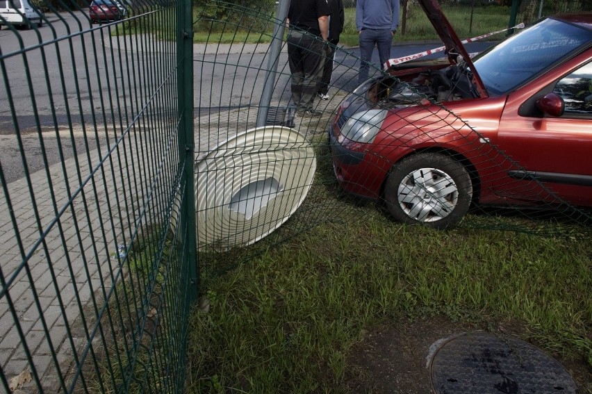 Wypadek w Potęgowie. Auto zatrzymało się na terenie przedszkola