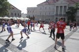 Pokazowy trening bokserów na kieleckim Rynku. 10 czerwca to dzień szczególny dla tej dyscypliny sportu [ZDJĘCIA, WIDEO]  