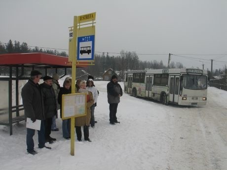 Po grudniowych cięciach w rozkładach, mieszkańcy Sochoń nie mieli połączenia z Białymstokiem w godzinach szczytu. Po naszej interwencji do rozkładu od dziś wrócą dwa zlikwidowane autobusy.